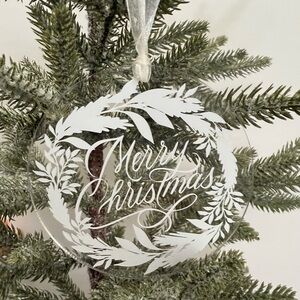 Elegant - Acrylic Round - White Vinyl - Merry Christmas - Christmas Ornament